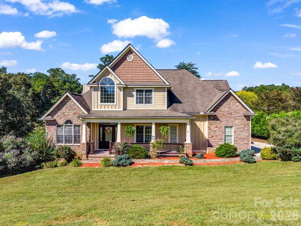 61 Mountain Shadows DR, Leicester, NC 28748