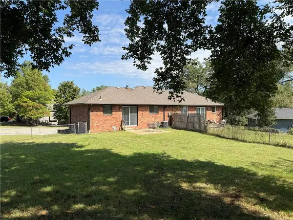13405-07 Johnson DR, Shawnee, KS 66216