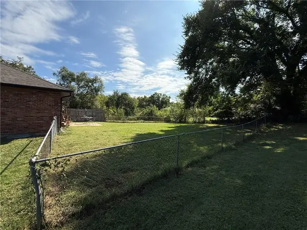 13405-07 Johnson DR, Shawnee, KS 66216