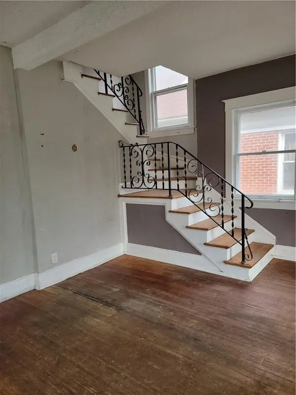 1110 Cleveland AVE, Kansas City, MO 64127