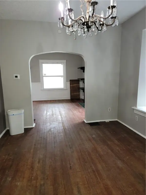 1110 Cleveland AVE, Kansas City, MO 64127