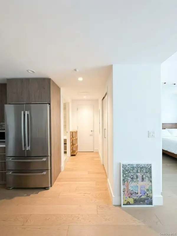 46-20 11th ST #4G, Long Island City, NY 11101