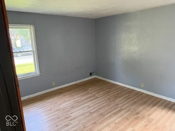 301 E 37th ST, Anderson, IN 46013