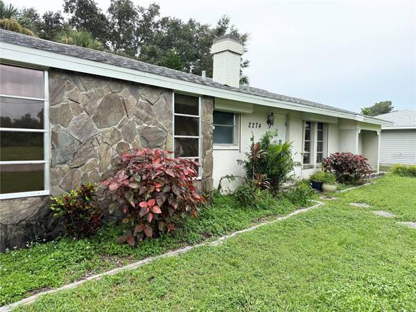 2274 LAKESHORE CIR, Port Charlotte, FL 33952