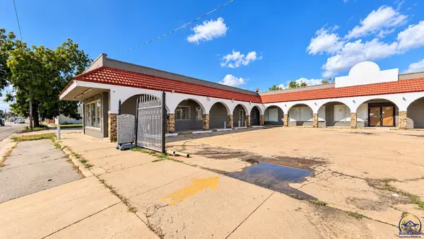 1116 SE 6th St, Topeka, KS 66607