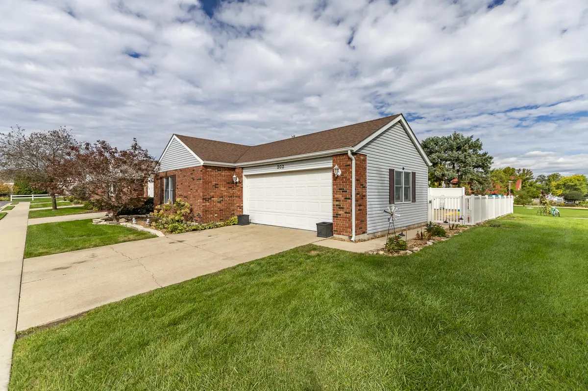 302 Amber Lane, Lowell, IN 46356