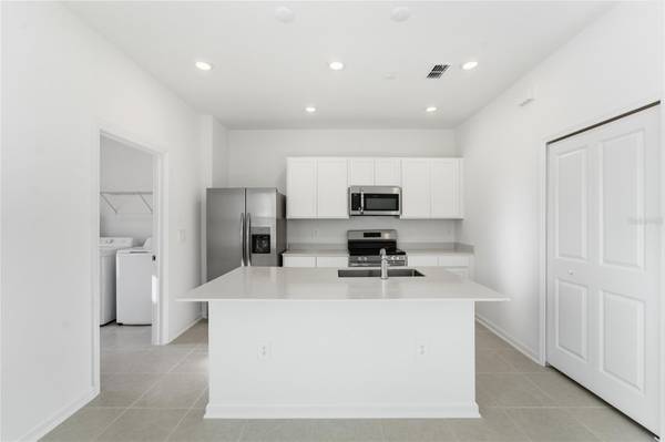 2212 RED SUN ST, Apopka, FL 32703