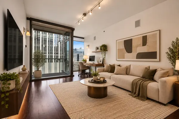 600 N Fairbanks CT #1504, Chicago, IL 60611