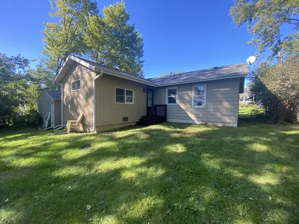 27641 W Bayview DR, Ingleside, IL 60041