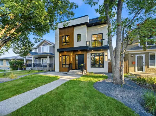 825 21 AVE NW, Calgary, AB T2M 1K5