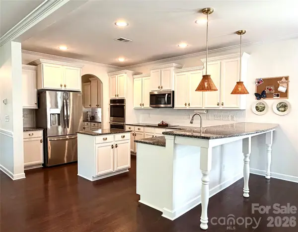 16523 Landen Forest LN, Davidson, NC 28036