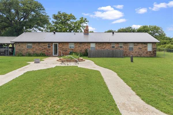164 State Highway 89, Loco, OK 73442