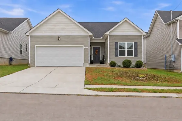 210 Triple Crown Ct, Shelbyville, TN 37160