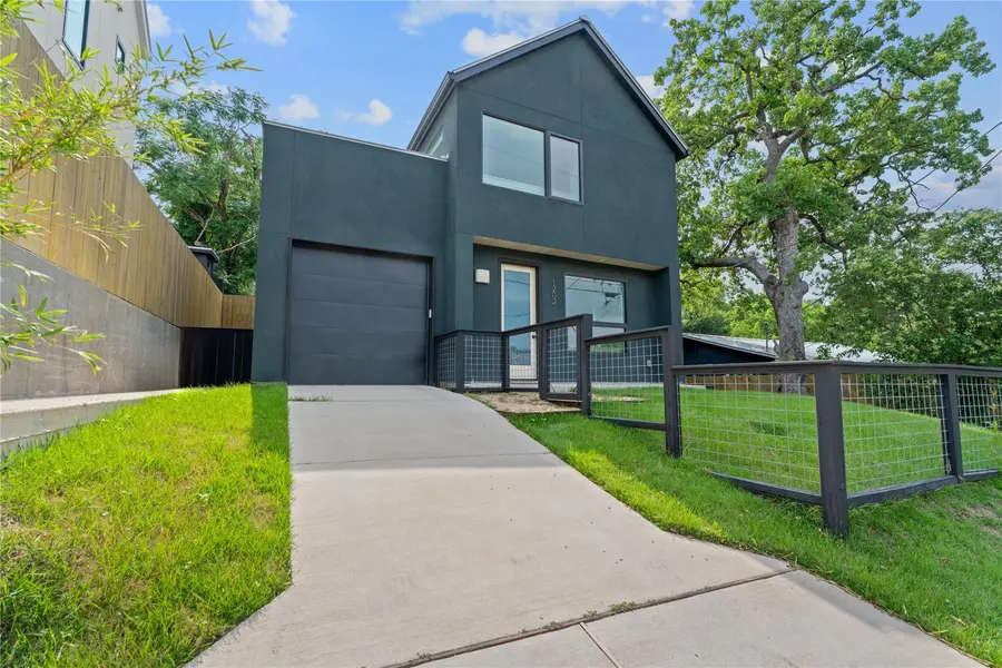 1202 Greenwood Ave, Austin, TX 78721