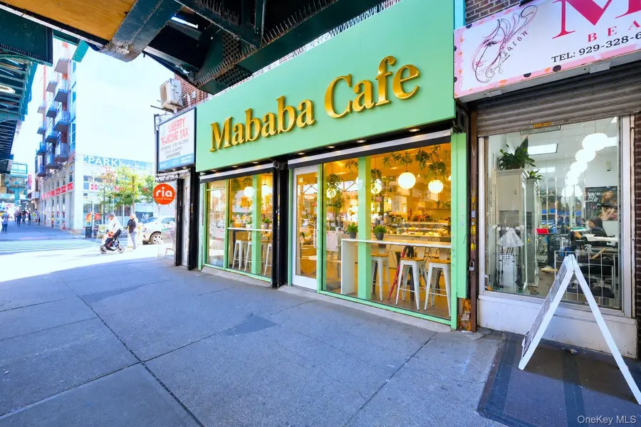 72-30 Roosevelt AVE #B, Jackson Heights, NY 11372