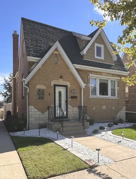 3841 Home AVE, Berwyn, IL 60402