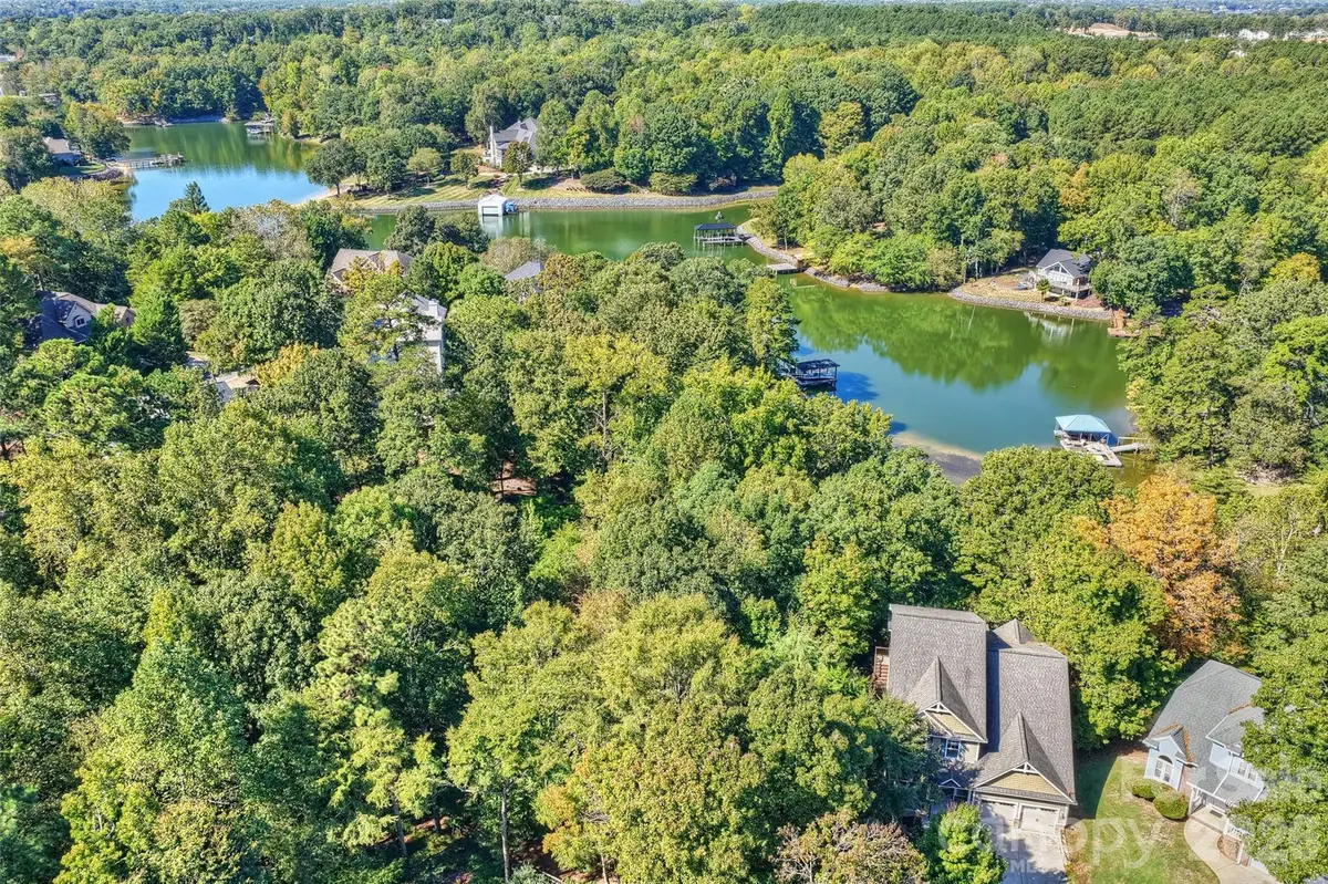 12039 Spinnaker DR, Tega Cay, SC 29708
