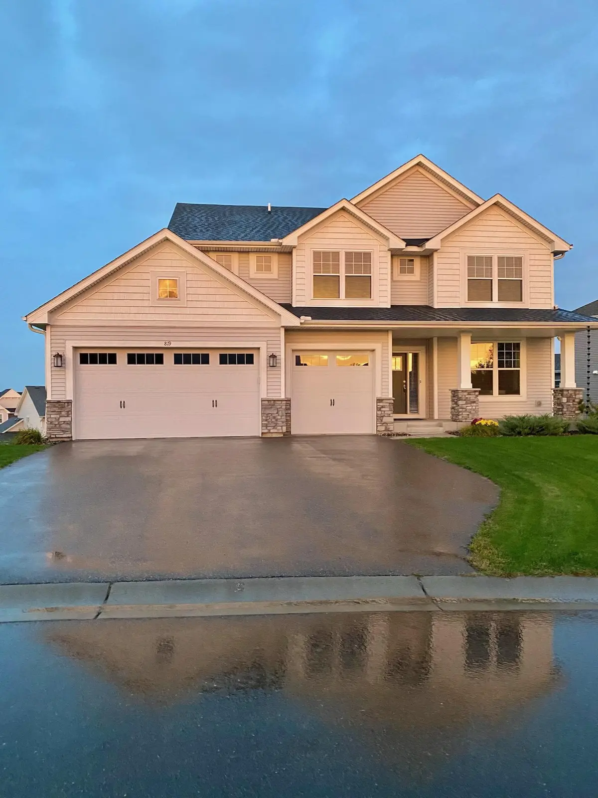 819 Spancil Hill VW, Woodbury, MN 55129
