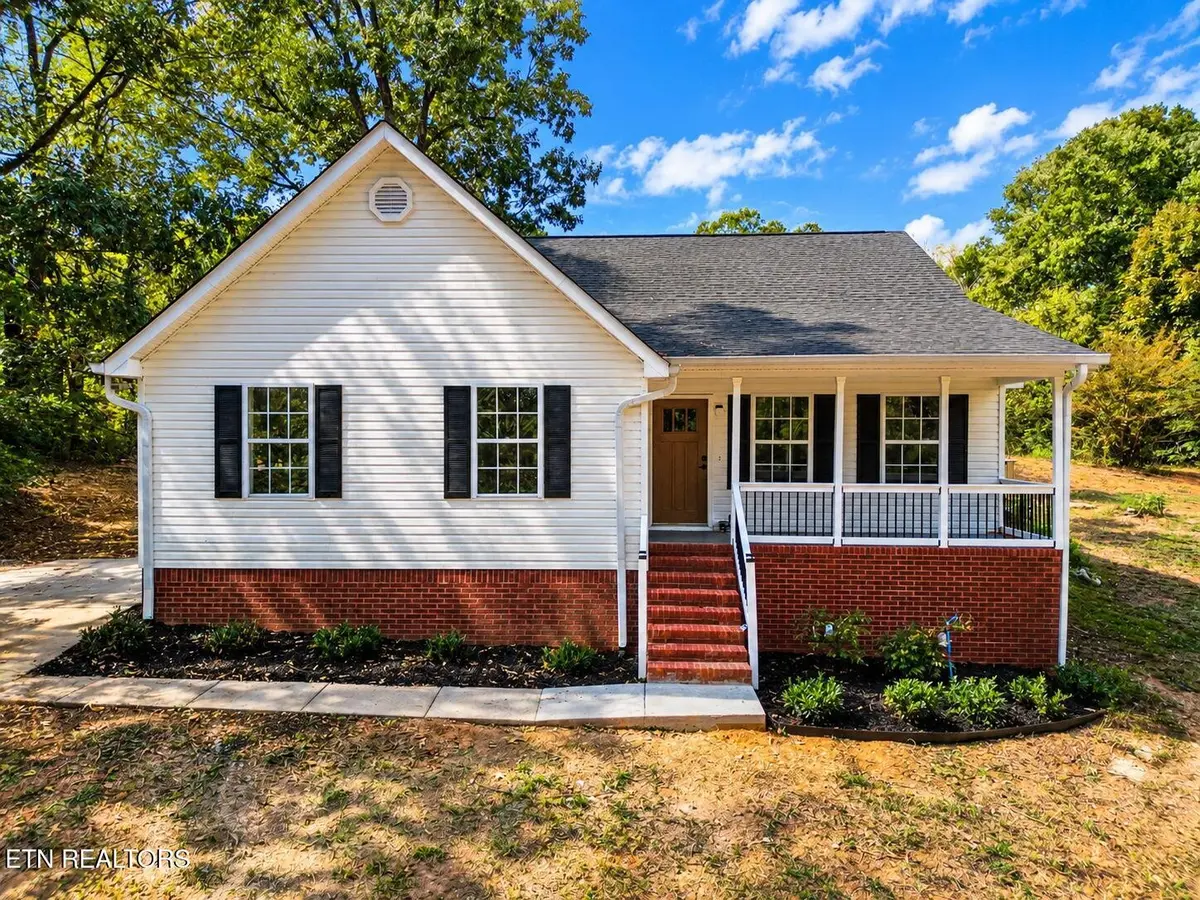 8504 Rosada Drive, Ooltewah, TN 37363