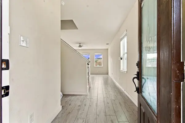 1524 Treeta TRL, Kyle, TX 78640