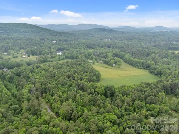 000 Red Fox LN #17, Flat Rock, NC 28731