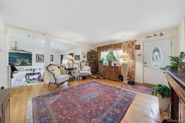 43 James RD, Monroe, NY 10950