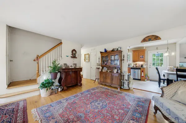 43 James RD, Monroe, NY 10950
