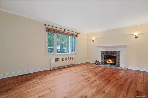 29 Coralyn AVE, White Plains, NY 10605