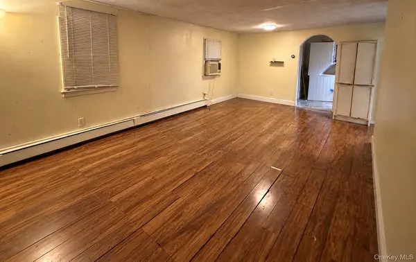 186 McKinley DR, Mastic Beach, NY 11951
