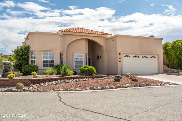 4450 Los Arboles DR, Las Cruces, NM 88011