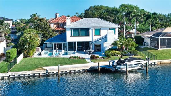 7689 COVE TER, Sarasota, FL 34231