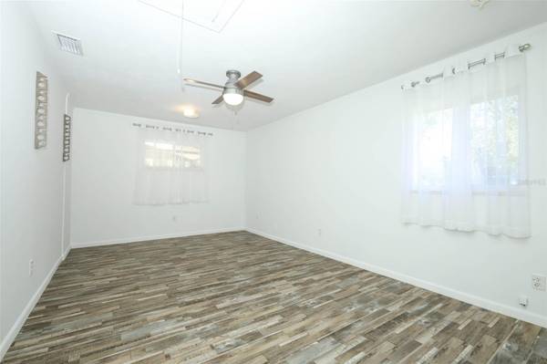 60 PARK LN, Debary, FL 32713