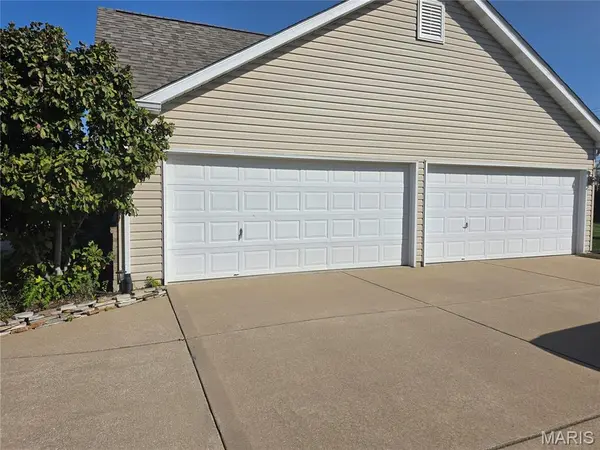 1062 Highland Estates DR, Wentzville, MO 63385