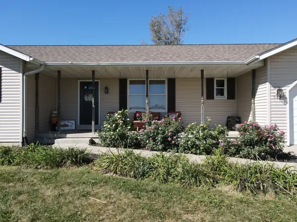 949 County Road 1200E, Toledo, IL 62468