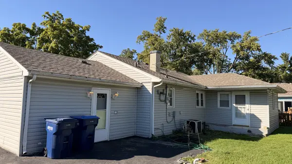 7432 W 109 ST, Worth, IL 60482