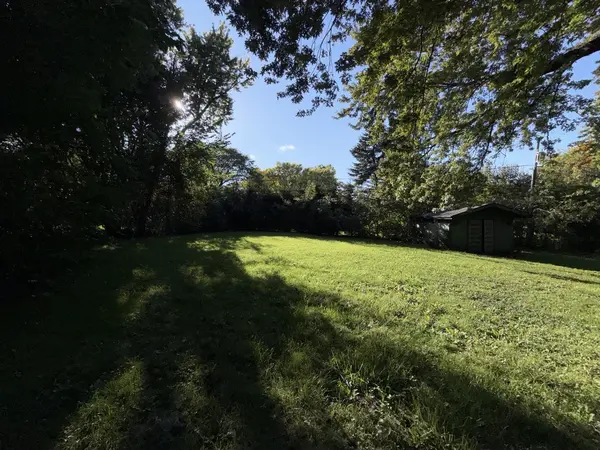 1222 Laurel LN, Schaumburg, IL 60193