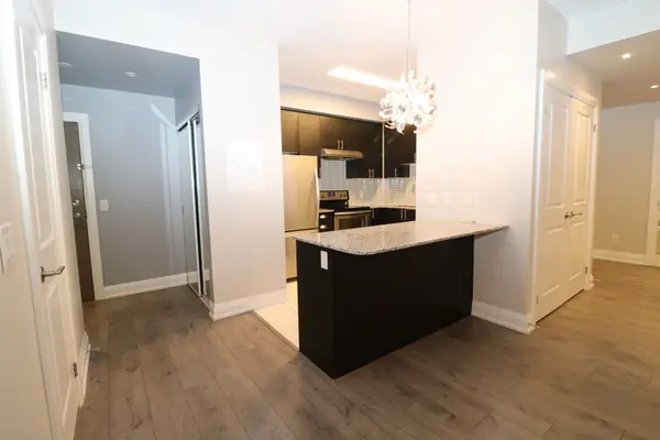 481 Rupert AVE #123, Whitchurch-stouffville, ON L4A 1Y7