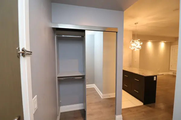 481 Rupert AVE #123, Whitchurch-stouffville, ON L4A 1Y7
