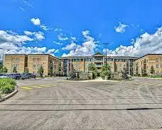 481 Rupert AVE #123, Whitchurch-stouffville, ON L4A 1Y7
