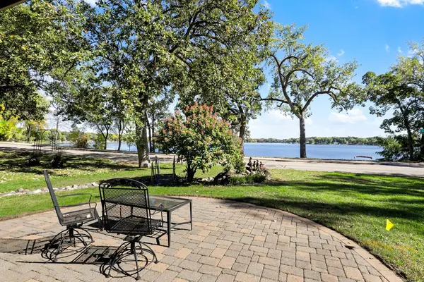 1001 Lakeshore DR, Big Lake, MN 55309