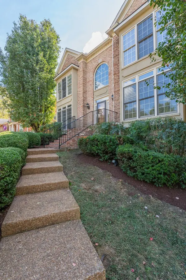 9472 Highwood Hill Rd, Brentwood, TN 37027