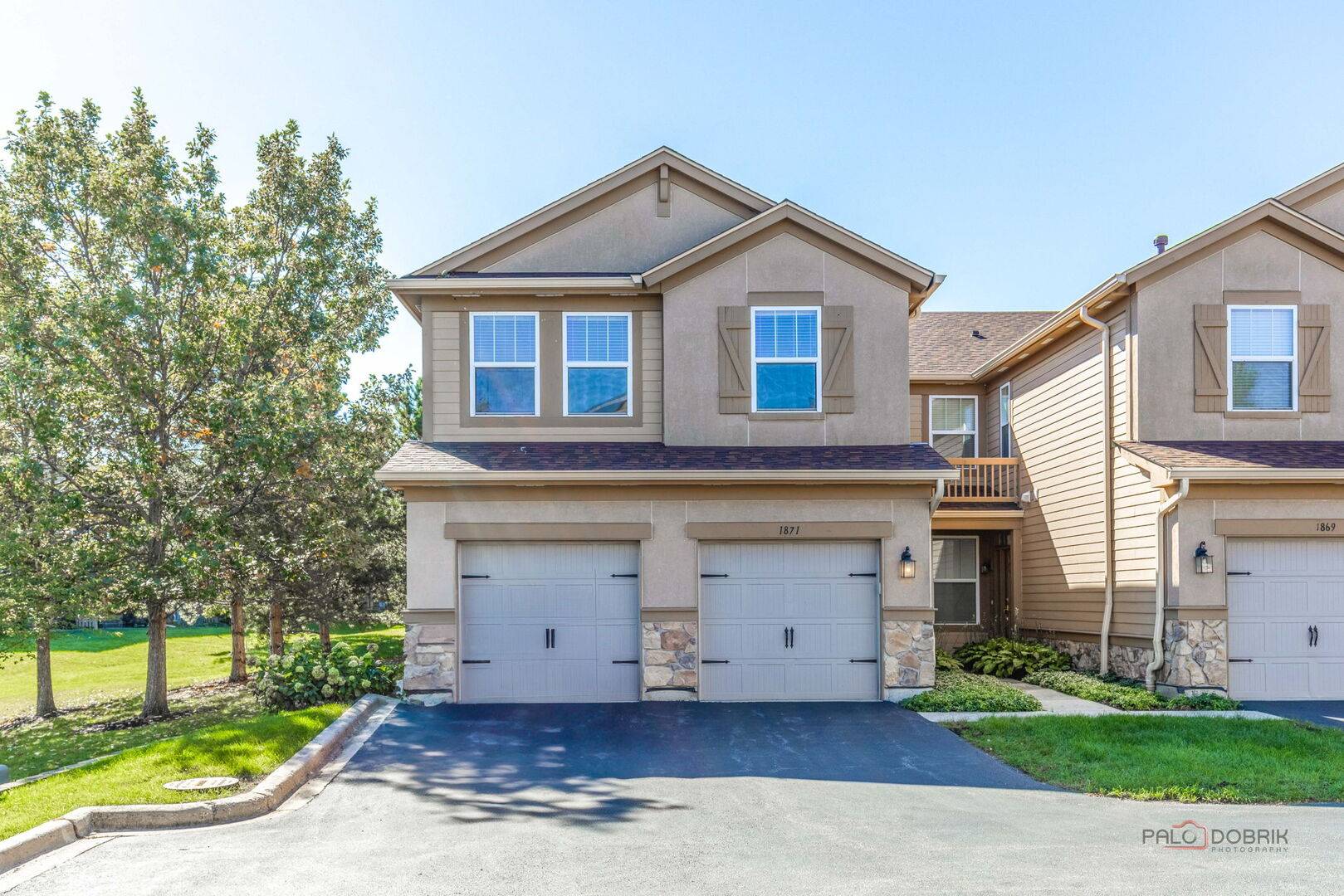 1871 Crenshaw CIR, Vernon Hills, IL 60061