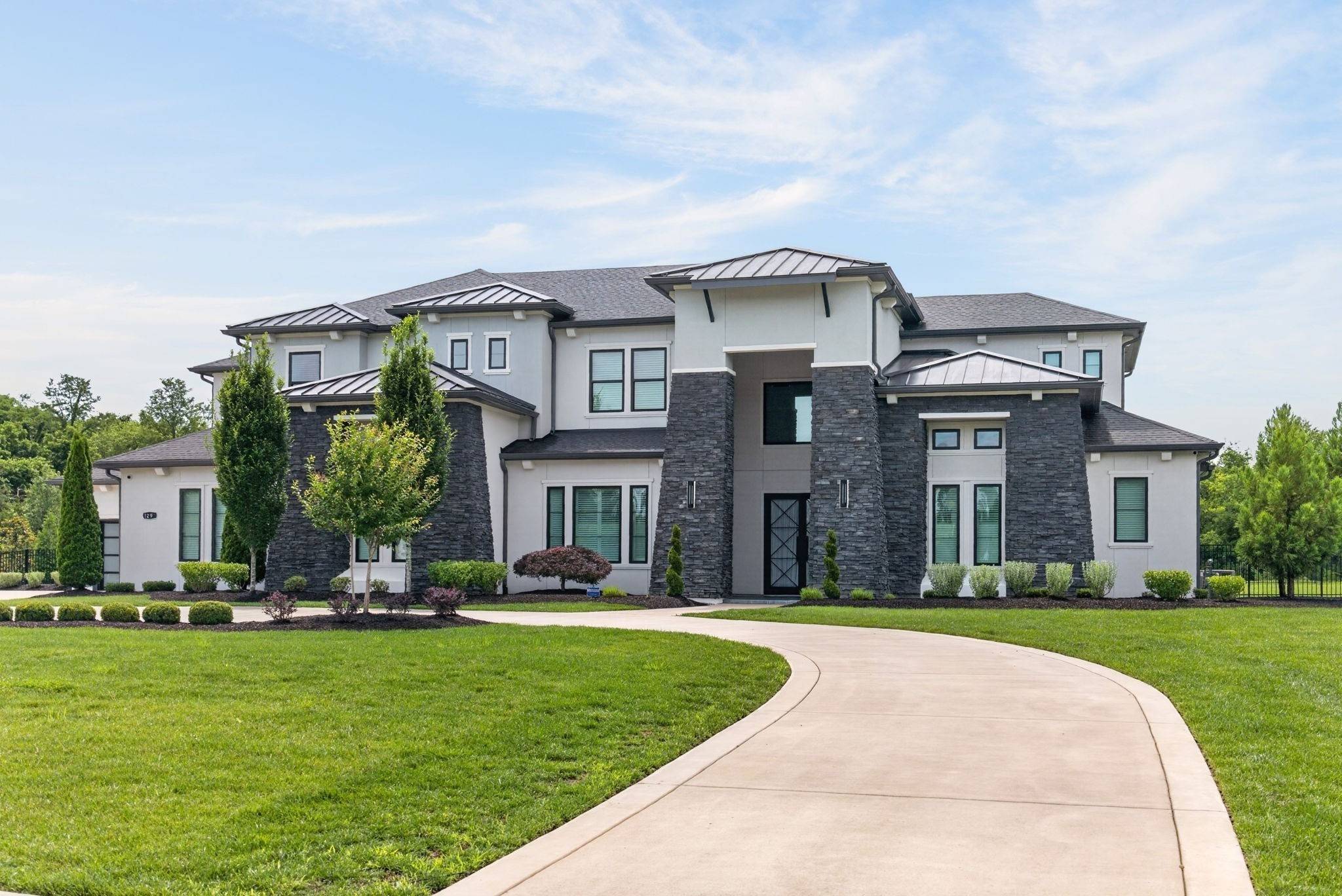 1297 Broad Oaks Dr, Brentwood, TN 37027