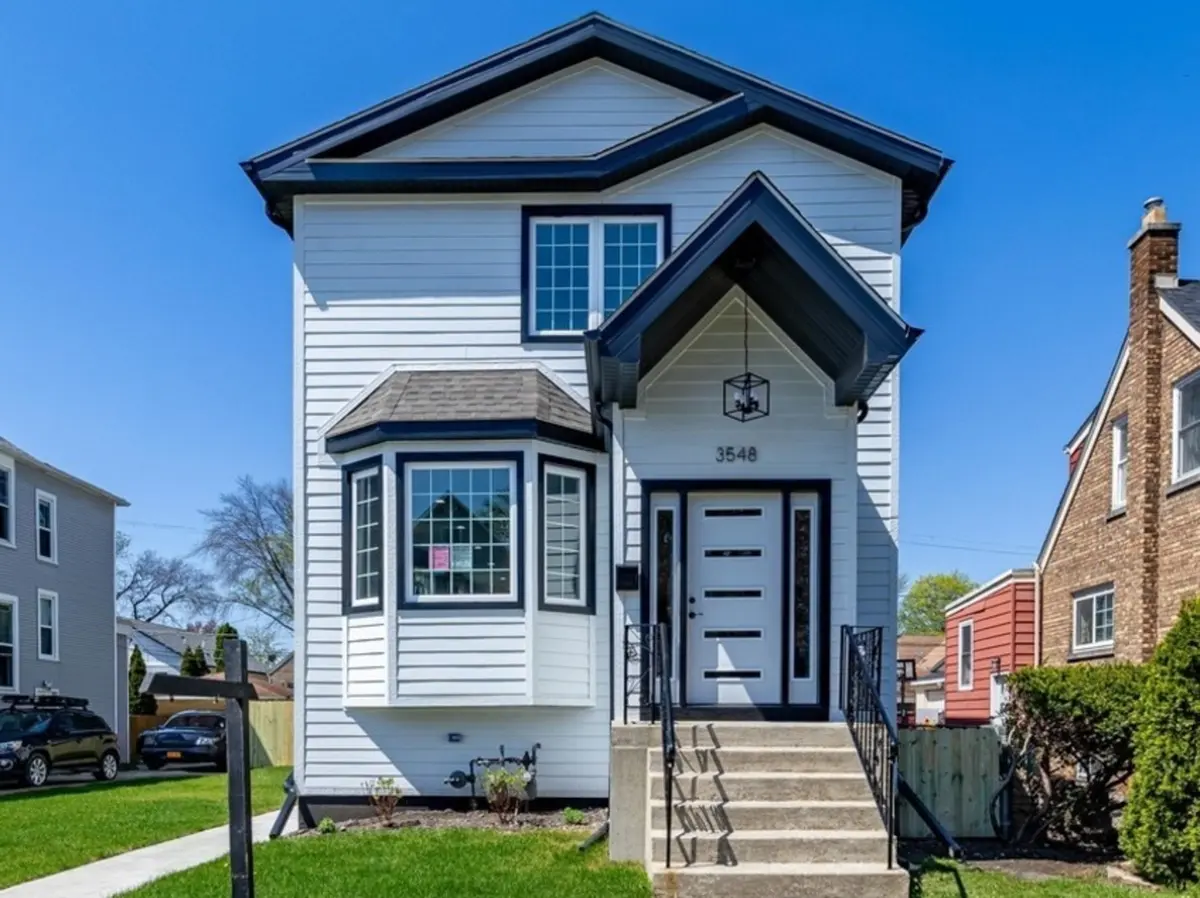 3548 Clinton AVE, Berwyn, IL 60402