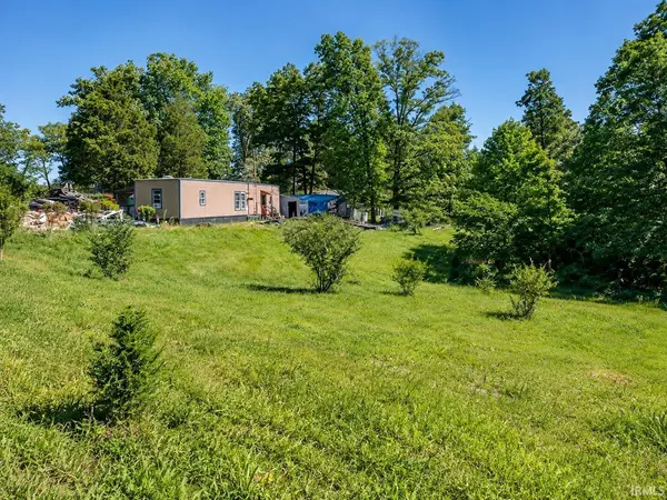 6900 S County Road 275 ***, Paoli, IN 47454-9133