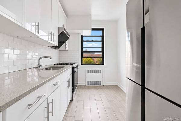 140-08 28th RD #5F, Flushing, NY 11354