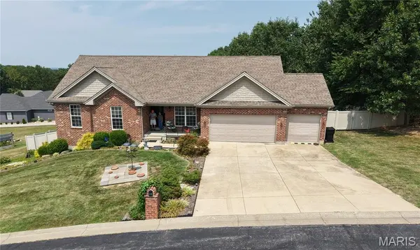 384 Arvel LN, Washington, MO 63090