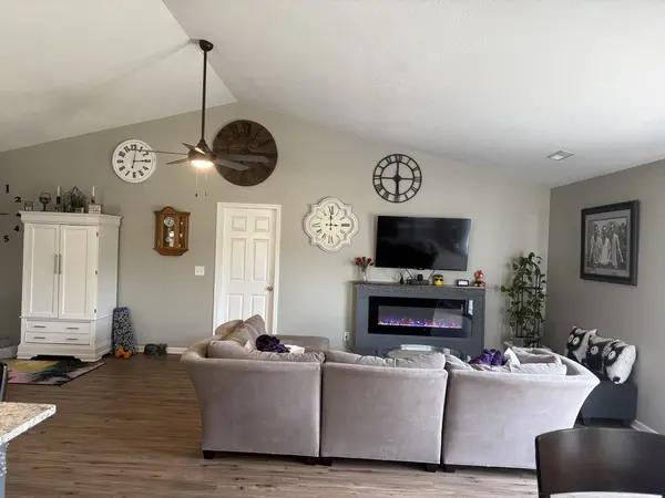 1721 W River ST #1721, Dixon, IL 61021
