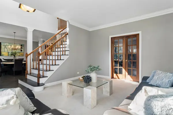 1226 Eric LN, Lake Zurich, IL 60047