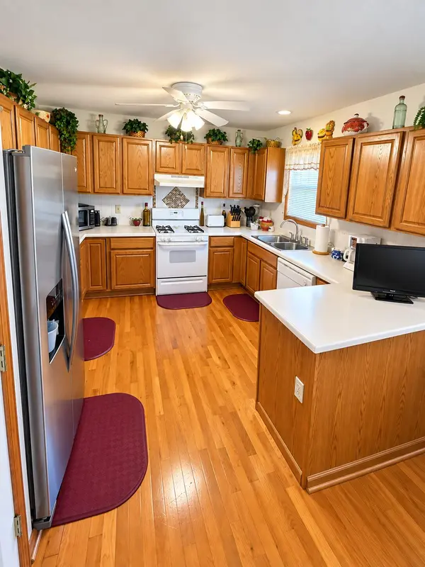 1470 W 84th Avenue, Merrillville, IN 46410
